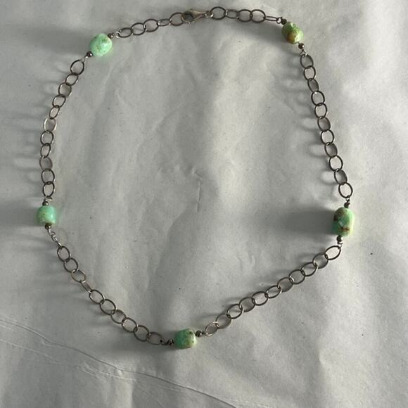 5/ $25 Green Stone and chain necklace - Picture 4 of 6